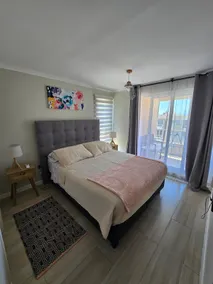 Modern Apartment, 70” TV & A/C / Private Parking / Wi-Fi - Image 3