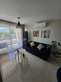 Modern Apartment, 70” TV & A/C / Private Parking / Wi-Fi - Image 2
