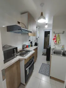 Modern Apartment, 70” TV & A/C / Private Parking / Wi-Fi - Image 5