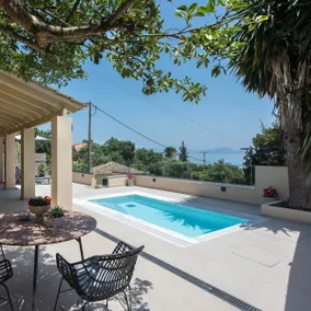 Okeanos Villa by Anita Holiday Homes - Image 3