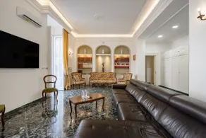 The one - Luxury Seaview with Piano - Image 4