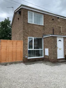 Central 2 bed Hedon House - Image 2