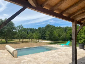 Villa surrounded by nature with pool and beach volleyball - Image 5