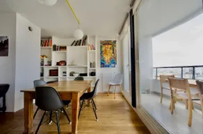 Big, bright modernist flat - Image 2