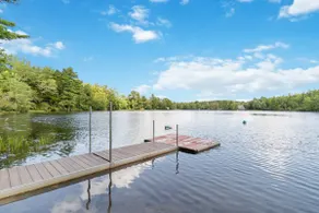 Charming Cottage on the Lake - Image 3