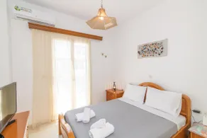 Tinos, next to the beach. - Image 2