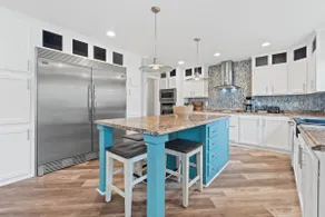 Boho Beach Home + Huge Kitchen - Image 2