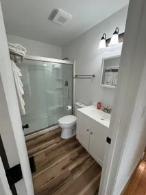 The Salon - Image 4