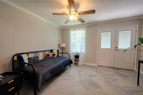 NRG stadium Magnolia duplex - Image 4
