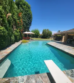HIGH-END 4 beds w/ Pool, Great location - Image 2