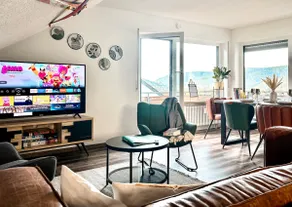 View + comfort: 2 bedrooms, Balcony, Dogs ok, Foosball - Image 2