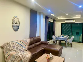 Modern & Peacefull home 4BR 5mins from Airport - Image 2