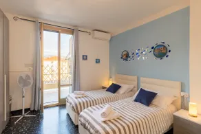 The Penthouse on the Port: Sea View, Terrace, City Center - Image 2