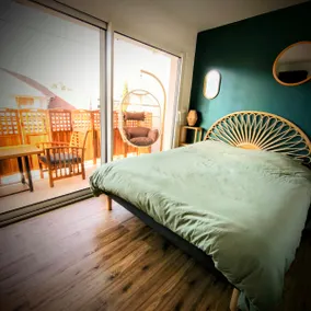 Charming one-bedroom apartment – 2 balconies – view of Puy-de-Dôme - Image 2