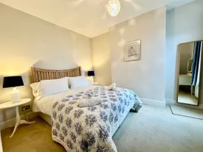 Cozy Family Flat in Twickenham - Image 2