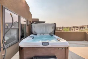 Luxe 4BR w/ Canyon Views - 3 King Beds & Hot Tub - Image 4