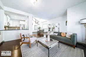 *Bright Luxury Home*Hot Tub* AC* Sunroom*King Bed* - Image 5