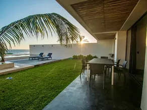 Exclusive First Floor Beach Apartment - Image 4