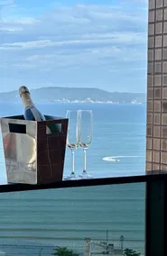 Manhattan 2 Bedroom Sea View - Image 2