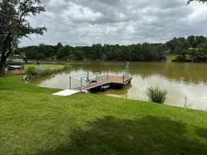 Newly Built Lakefront Getaway - Image 3