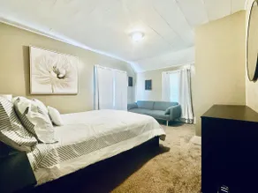 Comfy private 2-bedroom walkable to SUNY Cortland - Image 2