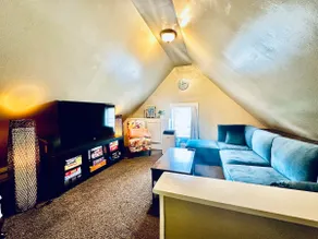 Comfy private 2-bedroom walkable to SUNY Cortland - Image 4