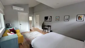 Crescenta Casita - Image 2