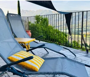 House with panoramic view roof terrace - Image 4