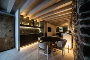 House with 2 bedrooms and 2 bathrooms - Image 2