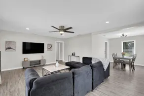 Midtown Retreat — Near TJC & Hospitals - Image 3