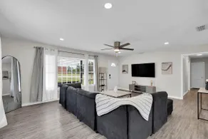 Midtown Retreat — Near TJC & Hospitals - Image 2