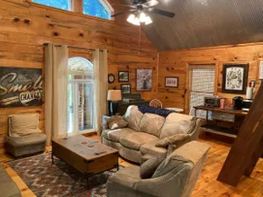 Upper Caddo River Cabin at Ouachita NF - Image 3