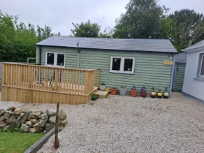 Cate's Coastal Cabin - Image 2