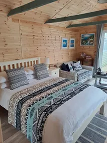 Cate's Coastal Cabin - Image 3