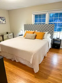 Lakefront hideaway in the city - Image 3