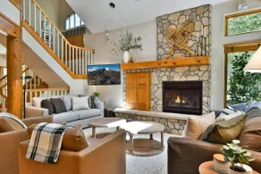 Starfire Townhomes at West Keystone - Image 3