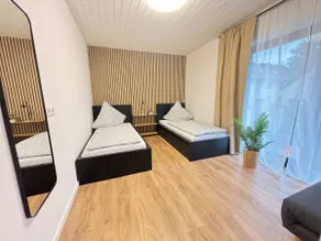 90 sqm - 5 rooms - parking - highway - blue lake - Image 4