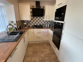 3BRHouse 4beds sleep6 with Driveway 5Mins to LTN - Image 5