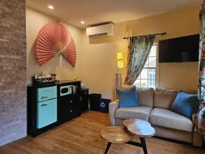 Powder Forest Guest House Room 5 - Image 3