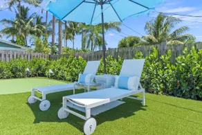 Downtown Stuarts Blue Palm Villa - Image 3