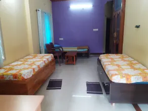 Park View, 4bhk(GF 2BHK+FF 2BHK),AC, City Centre . - Image 4