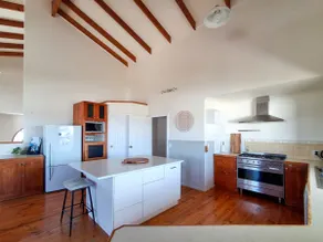 Spacious 4BR | Ocean Views | Family & Work Stays - Image 4
