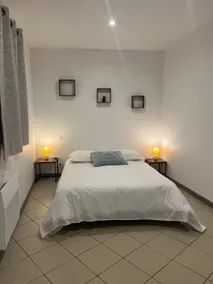 House in Urzy for 4 people with secure parking - Image 3