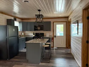 Kozy Keuka Getaway - Image 2