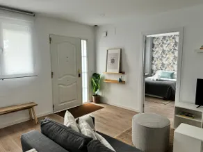A chic and spacious urban apartment 5 minutes from the metro - Image 5