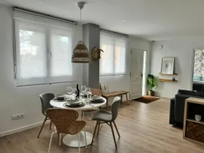 A chic and spacious urban apartment 5 minutes from the metro - Image 3