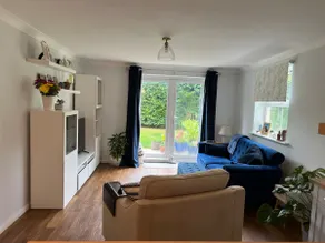 Cosy open plan first floor flat - Image 5