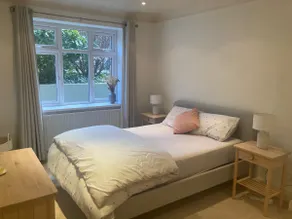 Whole Flat in London, Surbiton - Image 2