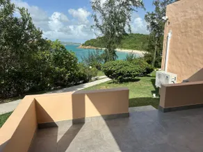 Ocean breeze & views - studio - Image 2