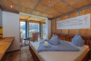 200-year-old holiday home with sauna and hot tub - Image 4